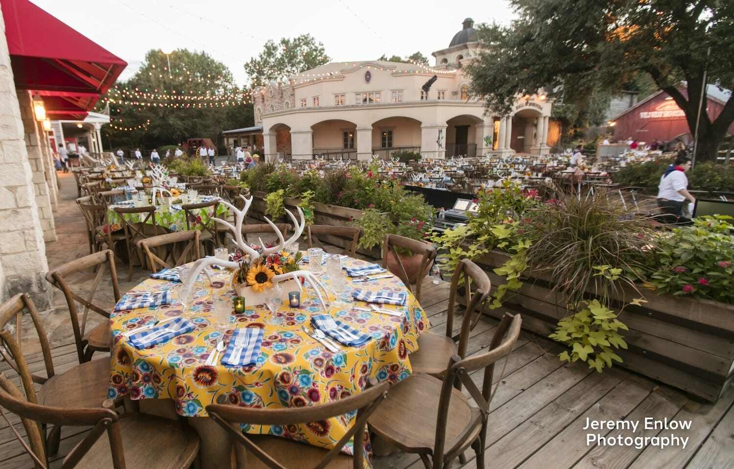 Wedding table setting